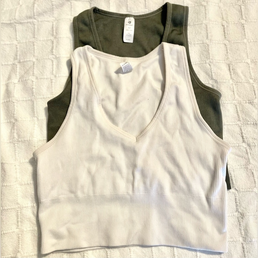 2 long line yoga crop tops. Size medium.